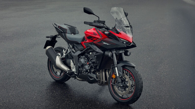 cb1000gt_1440_road