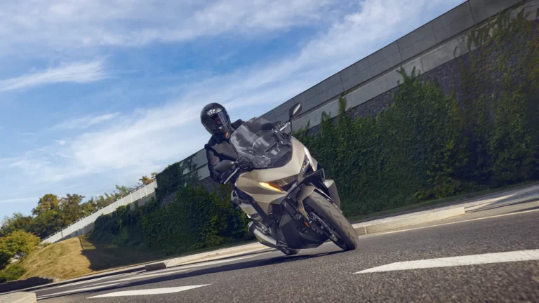 forza750_1
